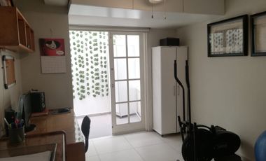 DEPARTAMENTO CON BUENA UBICACION EN SURCO FRENTE A PARQUE