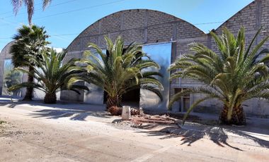 BODEGA EN RENTA ARANDAS 1000M2