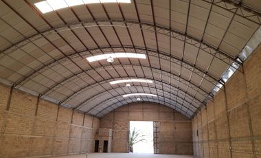 BODEGA EN RENTA ARANDAS 1000M2