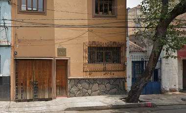 Casa en Remate Bancario. Identifique el precio que se encuentra muy por debajo de su valor comercial.