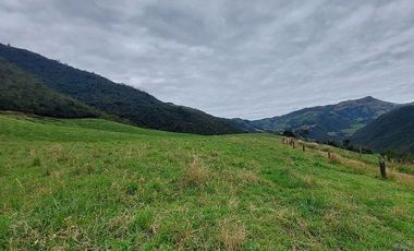 hacienda lechera ganadera de venta sector vía a soldados a 12 minutos de Cuenca