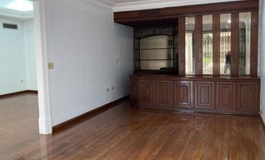 Venta Casa Comercial-Residencial En Urdesa - Balsamos Sur por la botica Inglesa(J.Luna )
