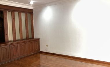 Venta Casa Comercial-Residencial En Urdesa - Balsamos Sur por la botica Inglesa(J.Luna )