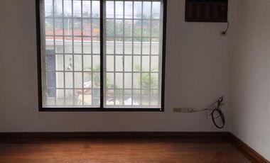 Venta Casa Comercial-Residencial En Urdesa - Balsamos Sur por la botica Inglesa(J.Luna )