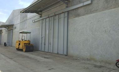 951 Square Meters Warehouse in Umapad, Mandaue City, 240 per sqm