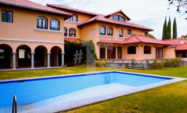 En Venta Casa de Lujo 930 m² Vista Hermosa Cumbaya