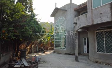 CASA EN COL. LA VENTA