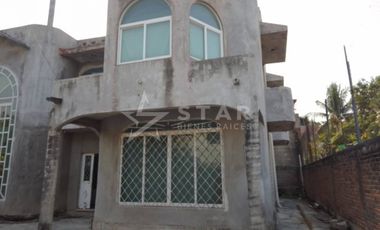 CASA EN COL. LA VENTA