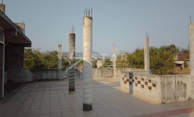 CASA EN COL. LA VENTA