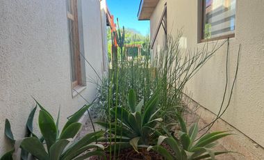 HERMOSA  CASA SECTOR CHAMONATE