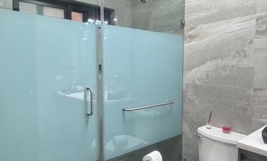 CASA EN RENTA EN SANTIAGO EL CERCADO N.L.