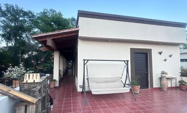 CASA EN RENTA EN SANTIAGO EL CERCADO N.L.