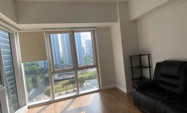 EAA: For Rent 3 bedroom in Two Maridien, BGC Taguig City