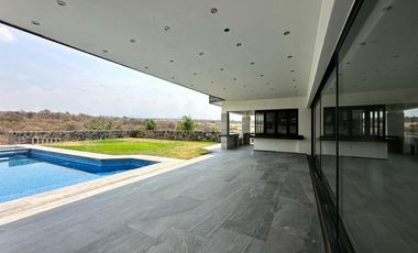 CASA EN VENTA EN LOMAS DE COCOYOC