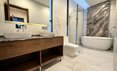 CASA EN VENTA EN LOMAS DE COCOYOC