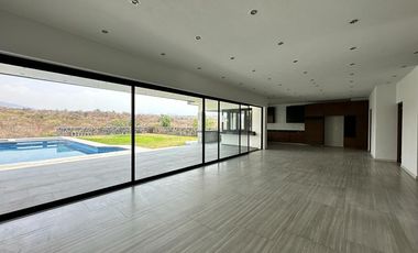 CASA EN VENTA EN LOMAS DE COCOYOC