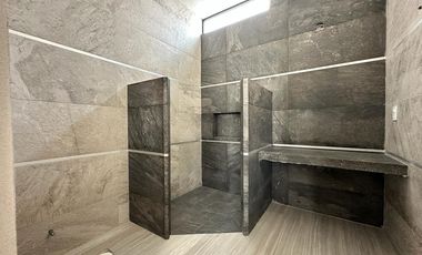CASA EN VENTA EN LOMAS DE COCOYOC