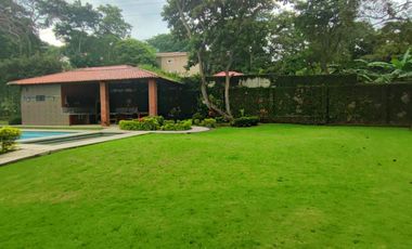 Alquiler Casa en Lago de Capeira 2350 metros de terreno Norte Guayaquil - C242