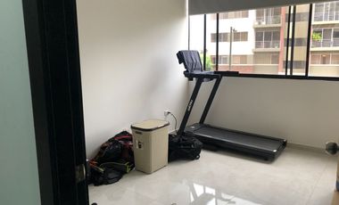 vendo departamento de 2 dormitorios frente al Centro Comercial El Dorado.