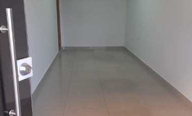 ARRIENDO LOCAL EN CALLE 30 EDS