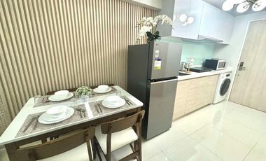 FOR SALE - 1BR SEAVIEW LOFT IN MANDANI BAY, MANDAUE CEBU. INTERIOR DESIGNED & FURNISHED.