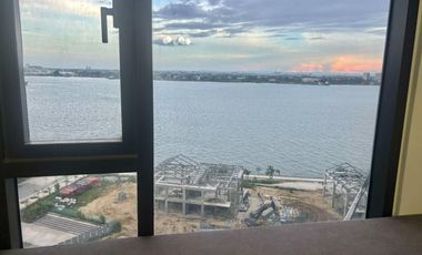 FOR SALE - 1BR SEAVIEW LOFT IN MANDANI BAY, MANDAUE CEBU. INTERIOR DESIGNED & FURNISHED.
