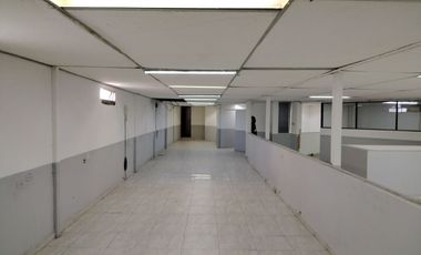 Renta Amplia Oficina de 210m2 en Col. San Miguel Amantla