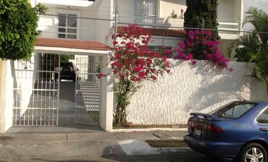 RESIDENCIAL VICTORIA ATRAS TORRE LIVANA Y CERCA DE LA EXPO GUADALAJARA