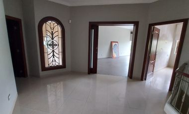 Via La Costa, Renta de Linda Casa 3 Dorm. con Piscina y Vista Al Lago