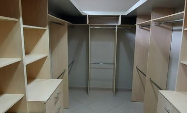 Via La Costa, Renta de Linda Casa 3 Dorm. con Piscina y Vista Al Lago