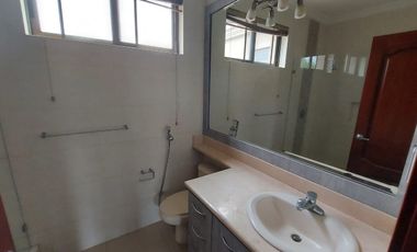 Via La Costa, Renta de Linda Casa 3 Dorm. con Piscina y Vista Al Lago