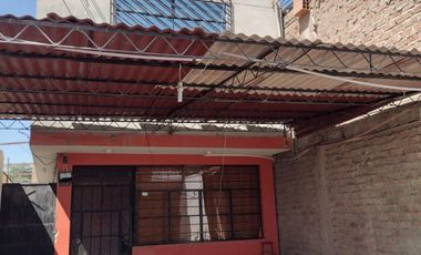 Vendo Casa en Santiago Casa Blanca Cerca a La Capilla