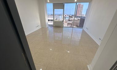 Arriendo oficina planta libre moderna en el centro de Antofagasta