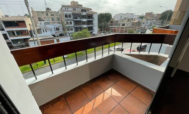 VENDO CÉNTRICO DEPARTAMENTO - VISTA EXTERNA - 2 DORMITORIOS - COCHERA - PISO 3 - NO ASCENSOR