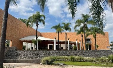 SE VENDE TERRENO EN SENDERO DE LAS MORAS