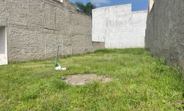 SE VENDE TERRENO EN SENDERO DE LAS MORAS