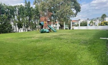 SE VENDE TERRENO EN SENDERO DE LAS MORAS