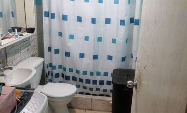 Se vende casa un piso, El Bosque a 4 cuadras de de Gran Avda.