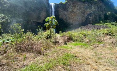 Terreno en Baños de Agua Santa junto a  la cascada