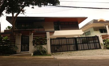 3 Storey Elegant House and Lot for sale with 5 Bedroom, 5 Toilet and bath and 3 Car Garage in Katipunan QC (PH2447)
