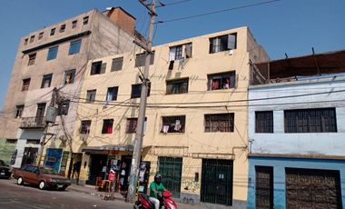 Inmueble de 04 pisos, Jr. Humboldt, La Victoria