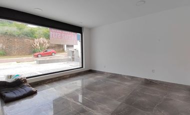 Venta de casa en Rancho San Juan Zona Esmeralda con cine y alberca