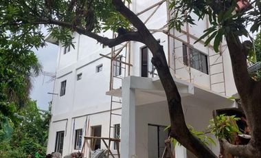 Duplex House/ Duplex unit For Sale in Poblacion,  Muntinlupa City