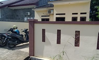 Rumah Murah Samping Taman Graha Asri Ciracas