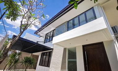 For Sale Modern House in Magallanes Makati