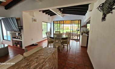 Casa para fines de semana o vacaciones, fracc las fincas Jiutepec Morelos.