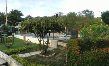 HERMOSA CASA VACACIONAL CON PISCINA PROPIA, EN VENTA! NEGOCIABLE!!!