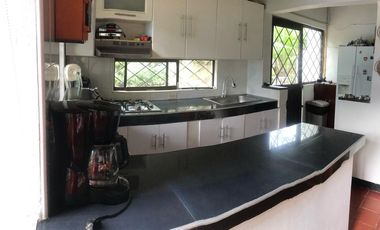 HERMOSA CASA VACACIONAL CON PISCINA PROPIA, EN VENTA! NEGOCIABLE!!!