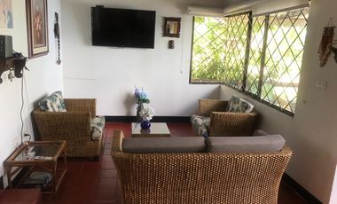 HERMOSA CASA VACACIONAL CON PISCINA PROPIA, EN VENTA! NEGOCIABLE!!!