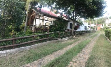 HERMOSA CASA VACACIONAL CON PISCINA PROPIA, EN VENTA! NEGOCIABLE!!!